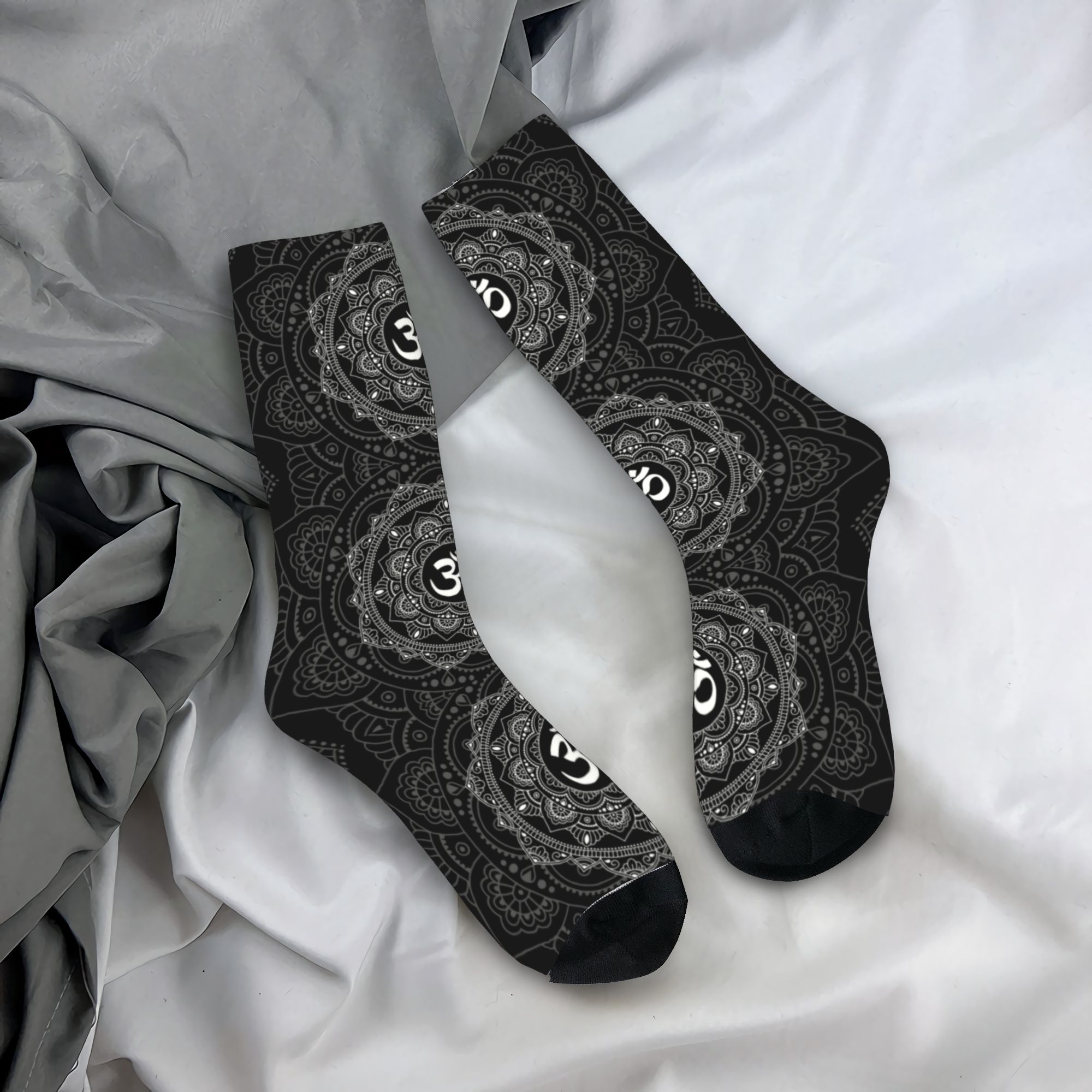カスタムオムマンダラドレスソックス男性用女性用暖かいファッシ - Dress Sock Men のレビューと価格